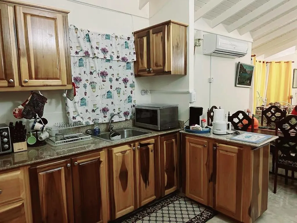 L&V Paradise Vacation # 1 Florence Hall 펜션